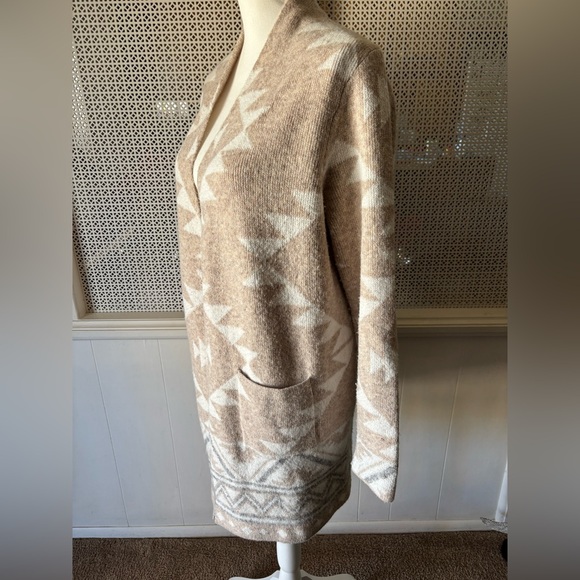 Women’s FRYE Aztec Tribal Western Boho Long Cardigan Sweater - Picture 4 of 6